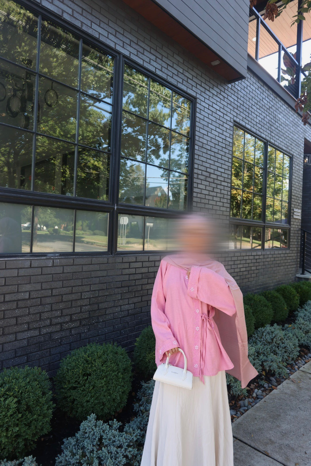 Hana-Handwork Blouse- Bubble Gum