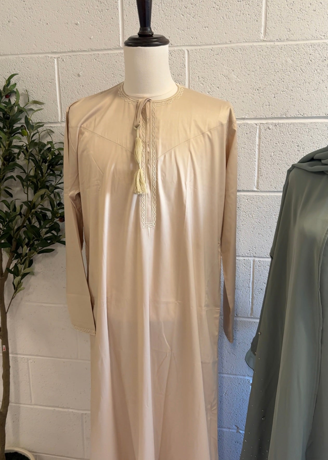 Emirati Embroidered Thobe-Sand