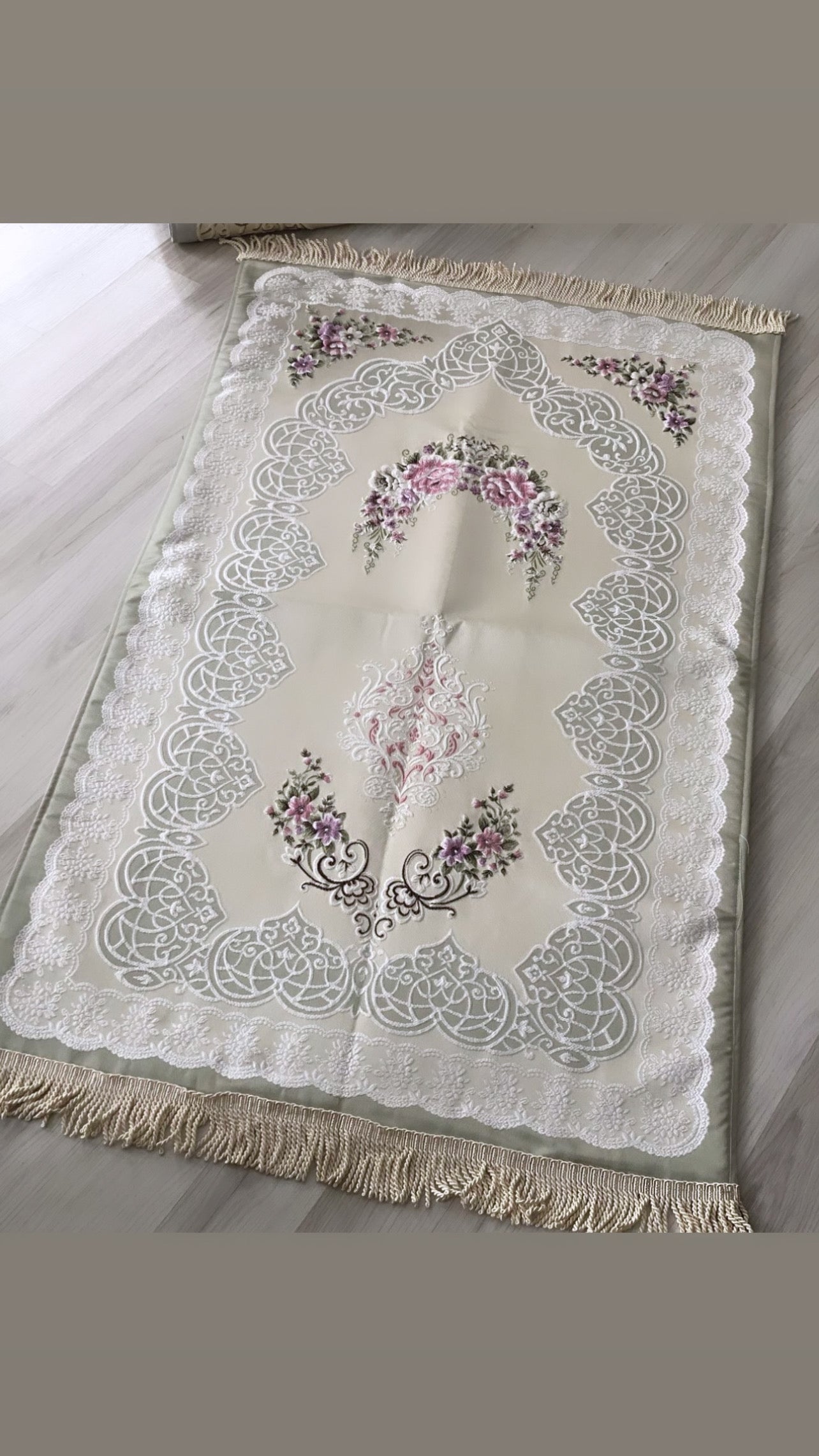 Luxury Silk embroidered prayer mat