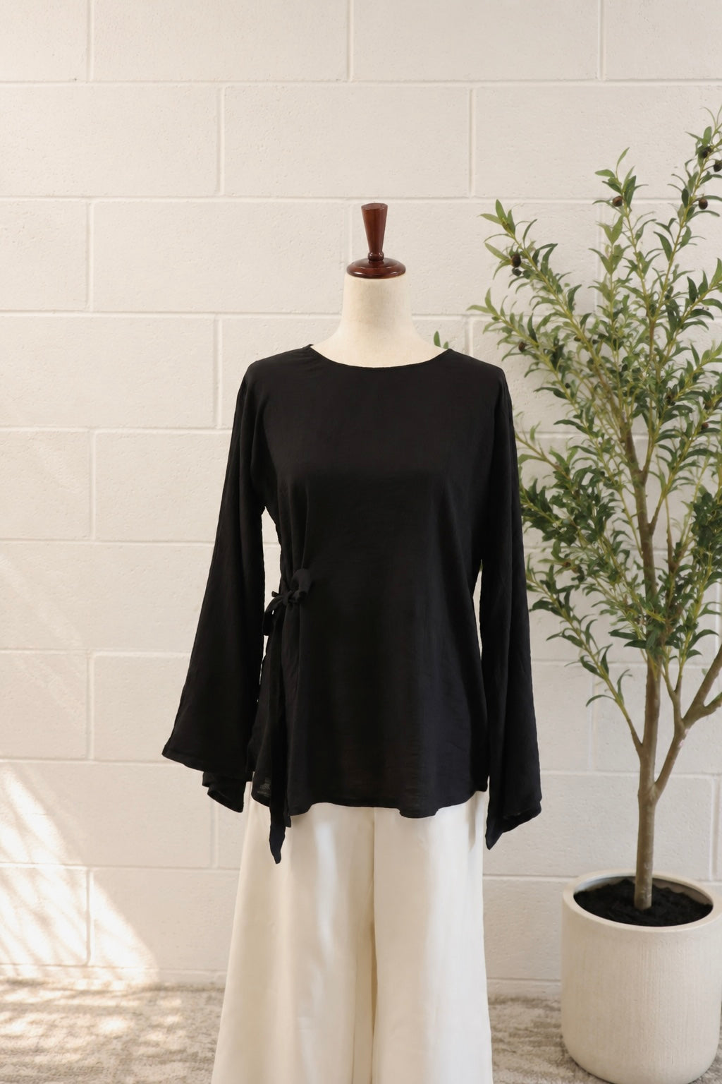 Rosalie Tie Top - Wide Sleeves-black