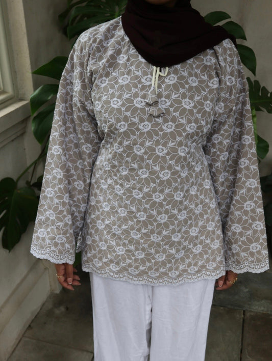 Jasmine Cotton Top-Mushroom Taupe