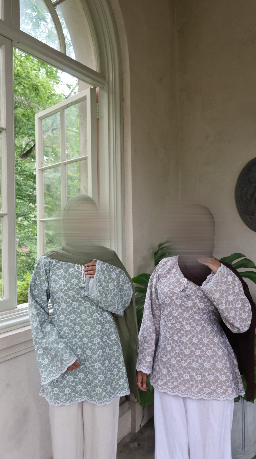 Jasmine Cotton Top-Mushroom Taupe