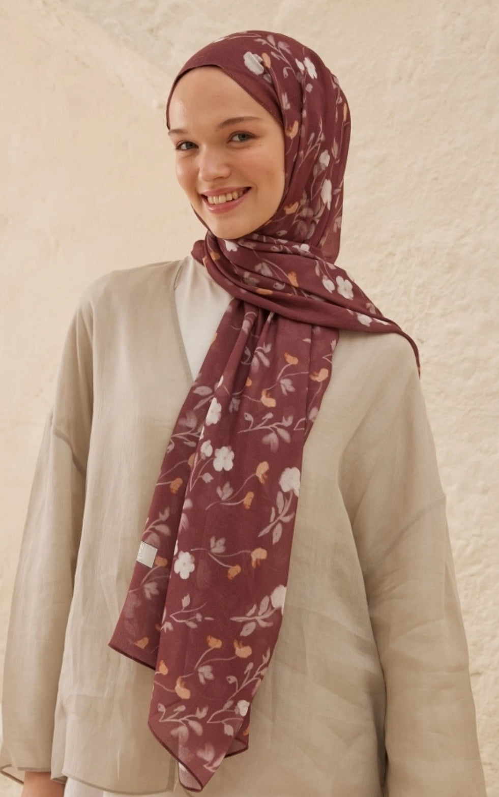 SOFT FLOWERS PATTERN-RAMIE HIJAB