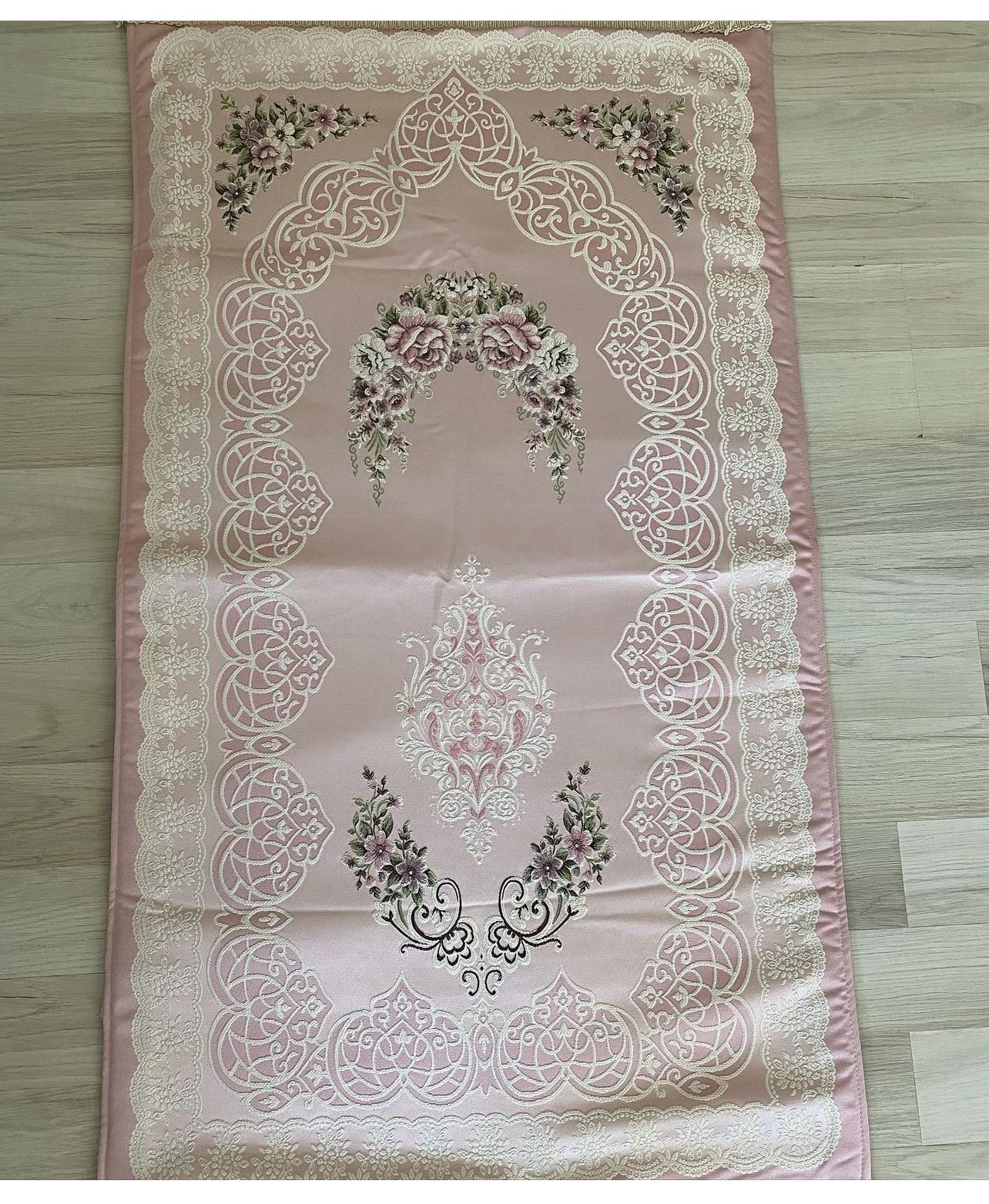 Luxury Silk embroidered prayer mat