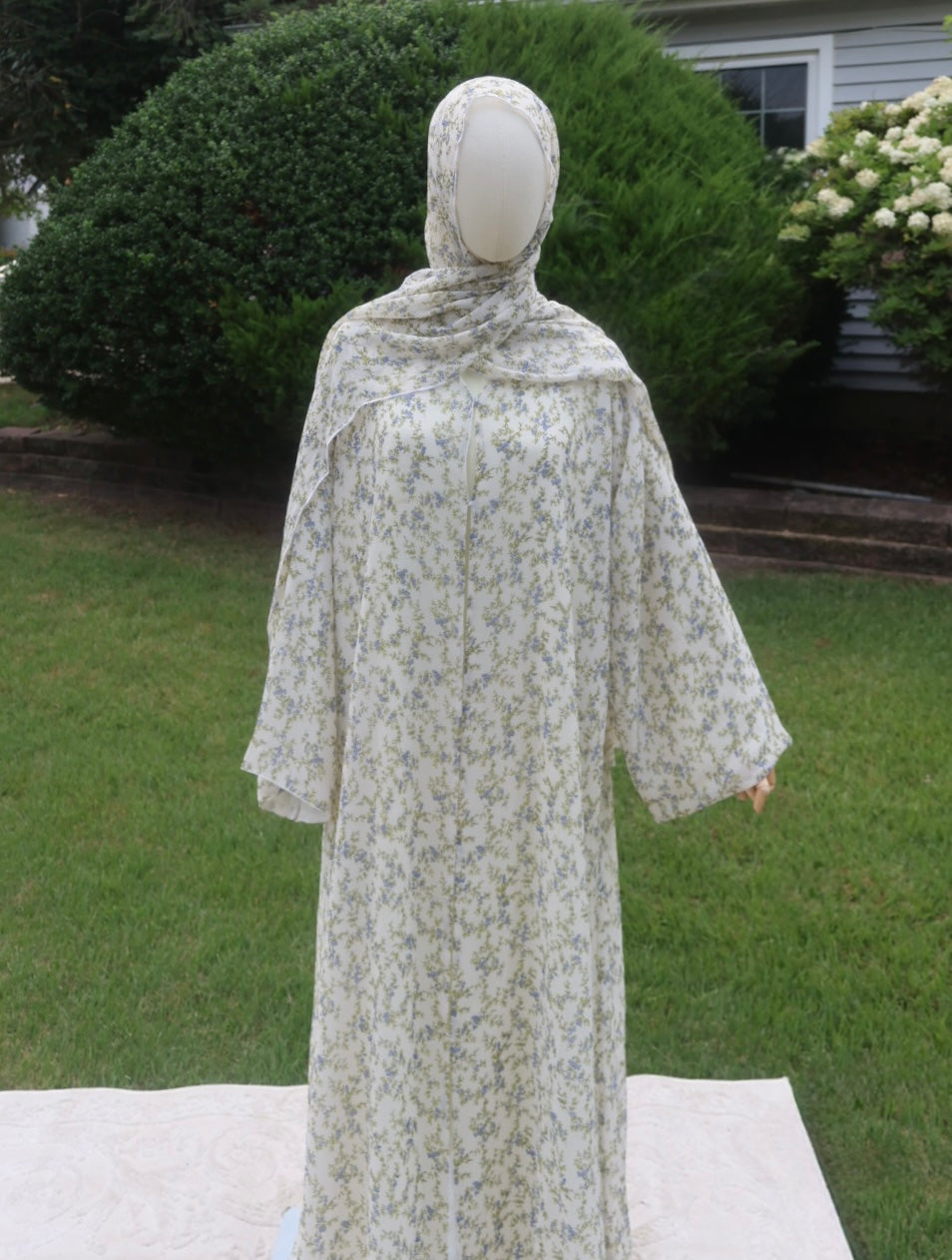 Nawrah-Floral Printed Abaya + Hijab